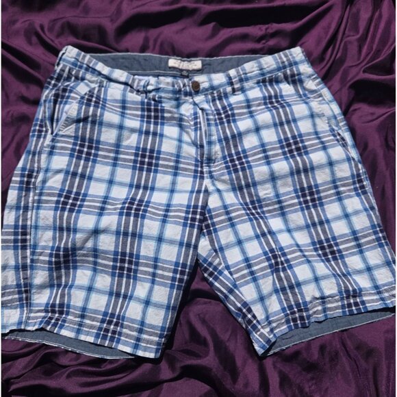 Mens Shorts Bundle 3 Pairs*40 Flag & Anthem Blue Plaid, 40 Rust Izod,38 Retrofit - Picture 3 of 13